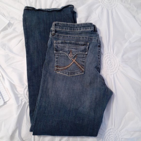 Common Genes Medium Wash Denim Bootcut Flare Women's Jeans  Back 2 School SZ 14 - Picture 9 of 9
